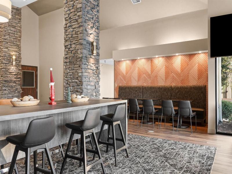 Best Western Courtview Hotel image