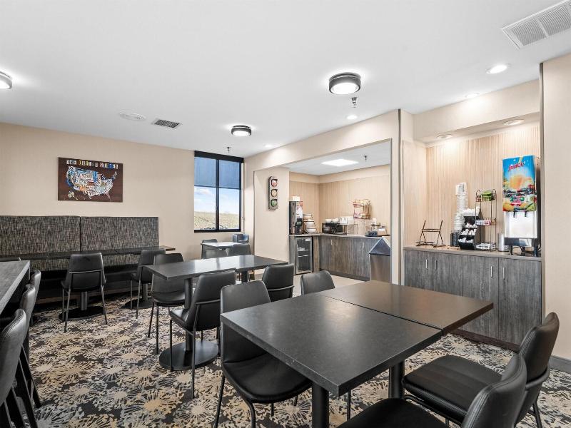 Best Western Courtview Hotel image