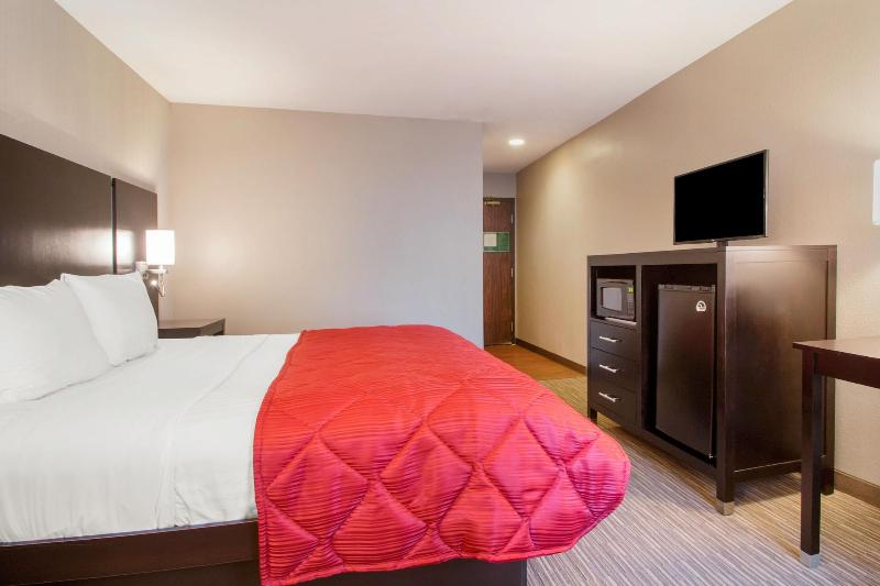 Best Western Courtview Hotel image