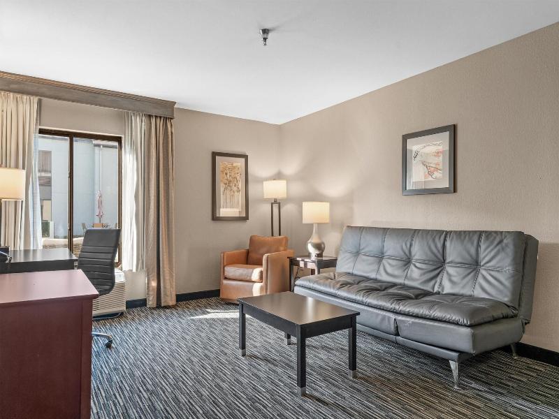 Best Western Courtview Hotel image