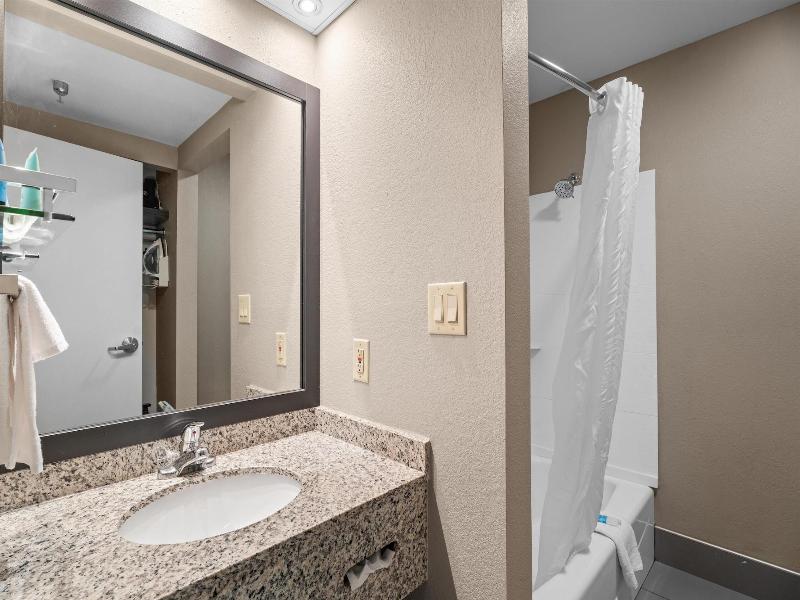 Best Western Courtview Hotel image