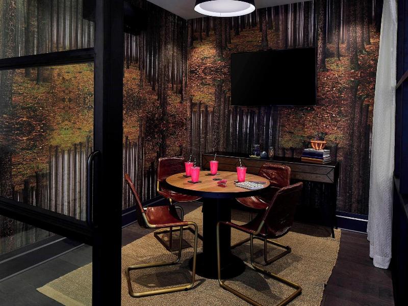 Moxy Chattanooga Downtown image