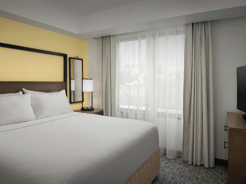 SUITE TWO DOUBLE BEDS — photo 10