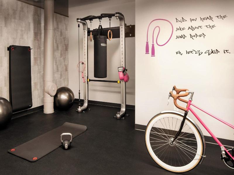 Moxy Louisville Downtown image