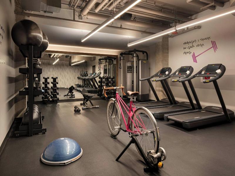 Moxy Louisville Downtown image