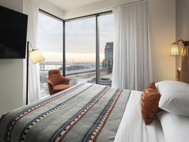 Moxy Louisville Downtown image