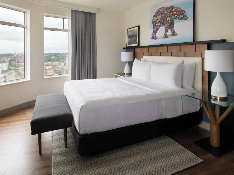 The Bidwell Marriott Portland image
