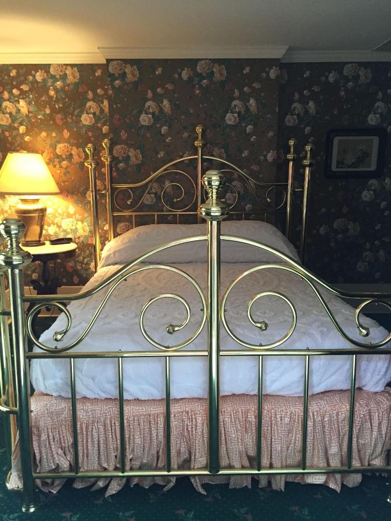 Nine O Five Royal Hotel image