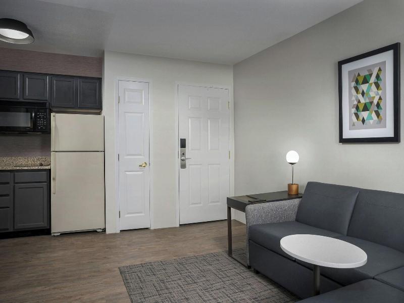 SUITE KING BED ONE BEDROOM