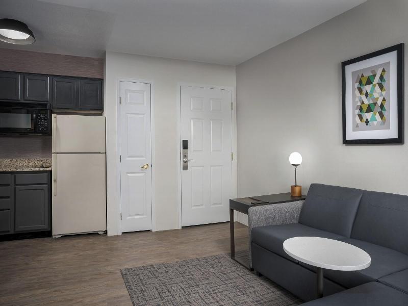 SUITE KING BED ONE BEDROOM