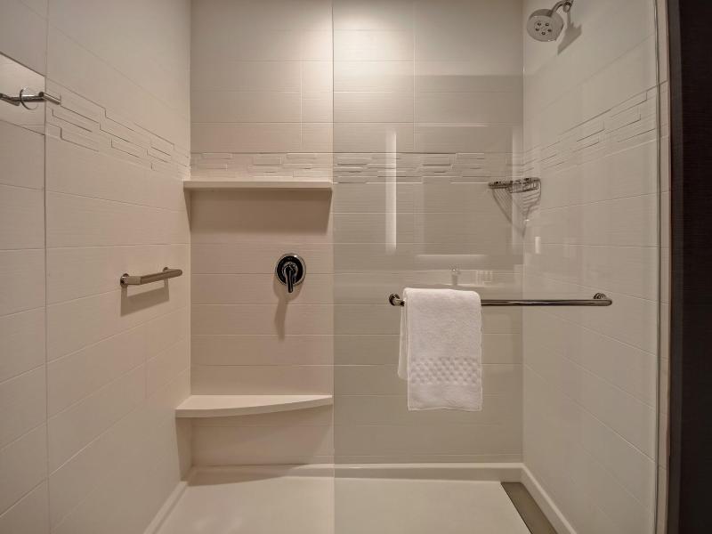 Residence Inn By Marriott Cincinnati Northeast Mas image