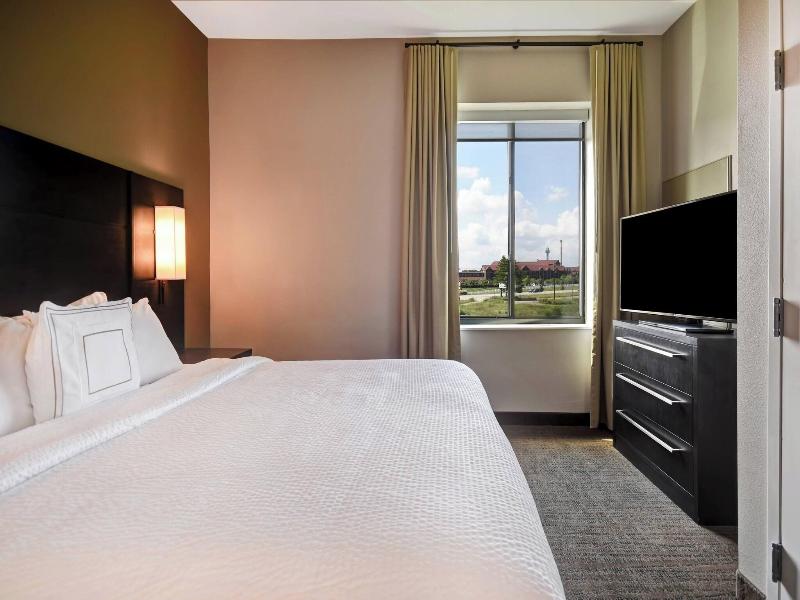Residence Inn By Marriott Cincinnati Northeast Mas image