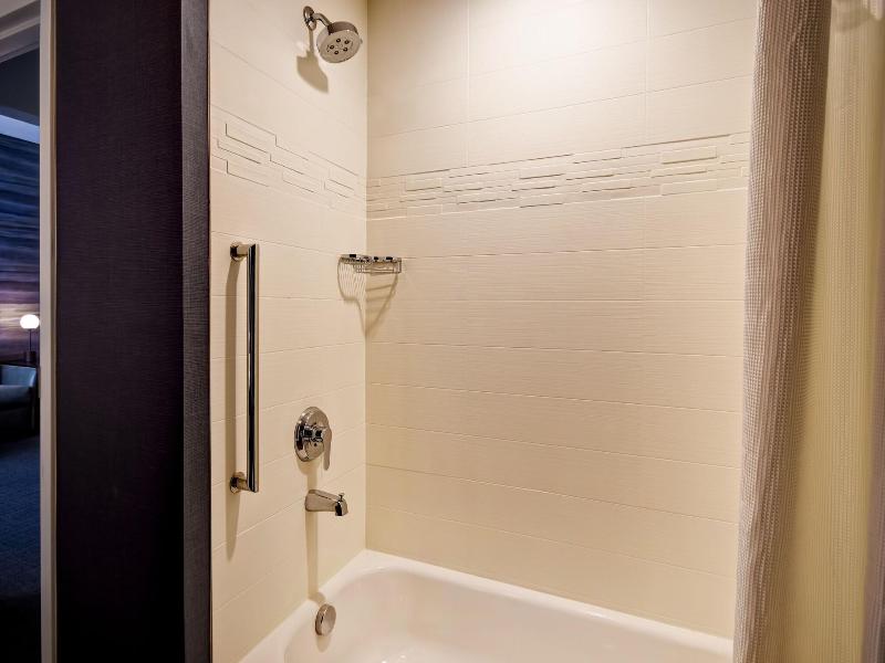 Residence Inn By Marriott Cincinnati Northeast Mas image