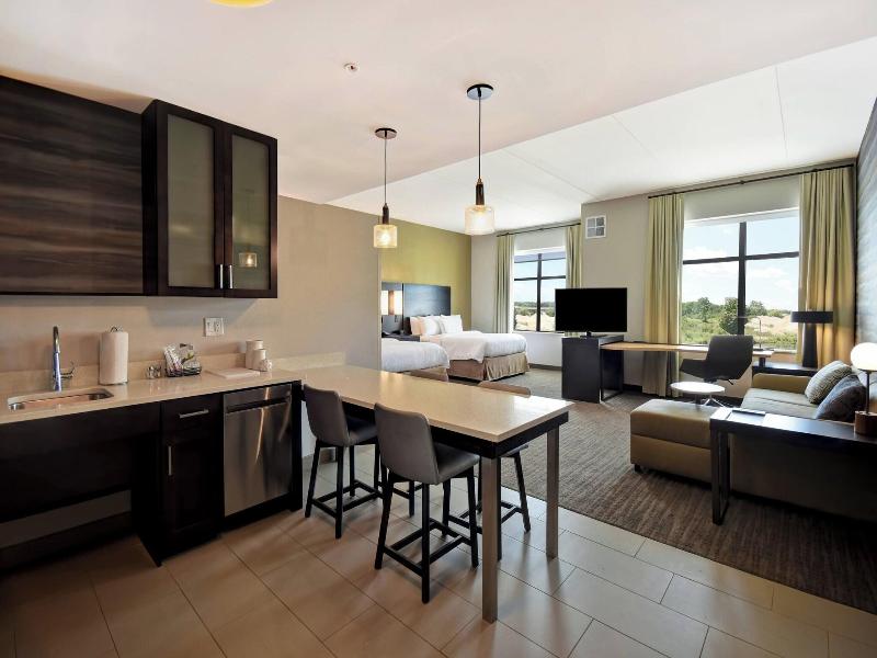 Residence Inn By Marriott Cincinnati Northeast Mas image