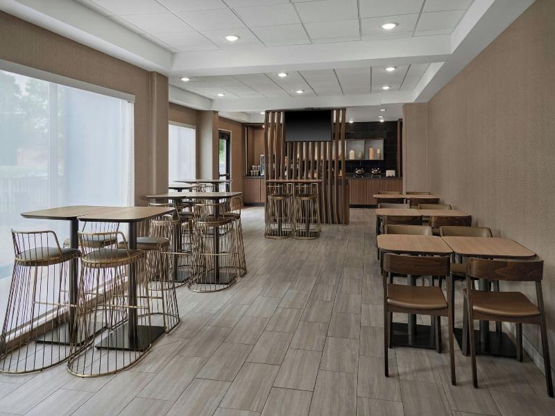 Springhill Suites By Marriott Lansing West