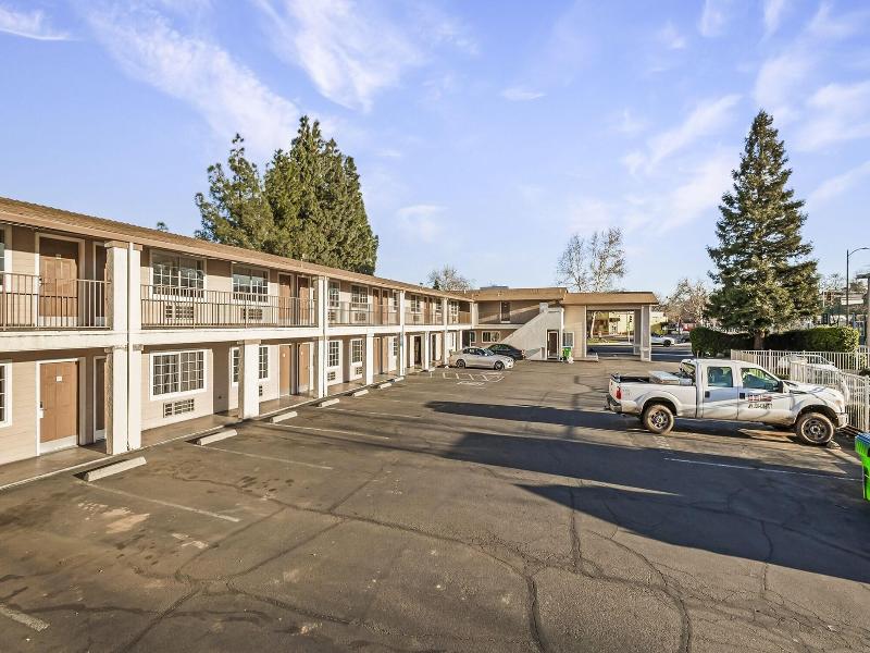 Heritage Inn Express Chico image