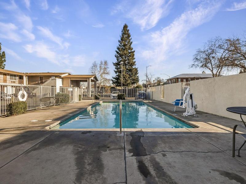 Heritage Inn Express Chico image