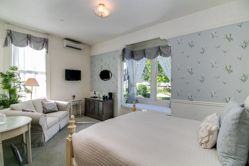 Winchester Inn image