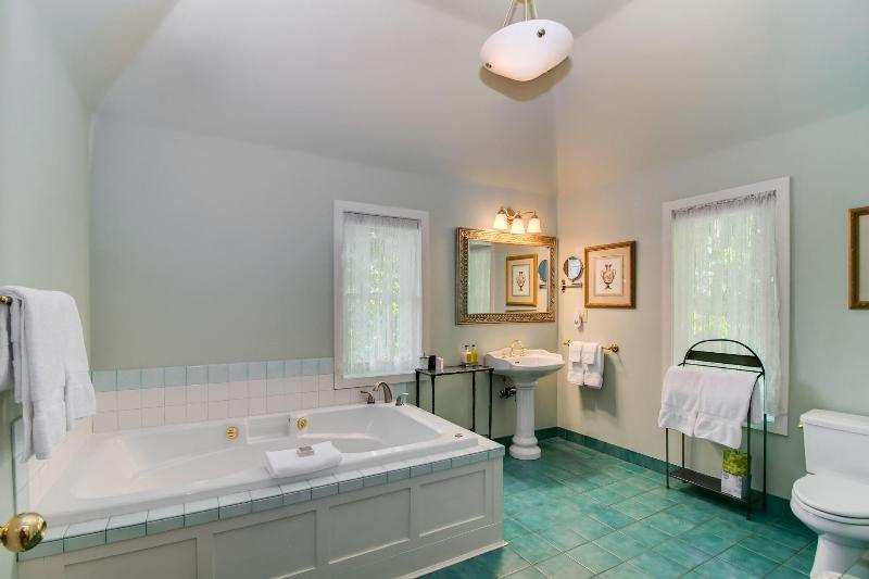 Winchester Inn image