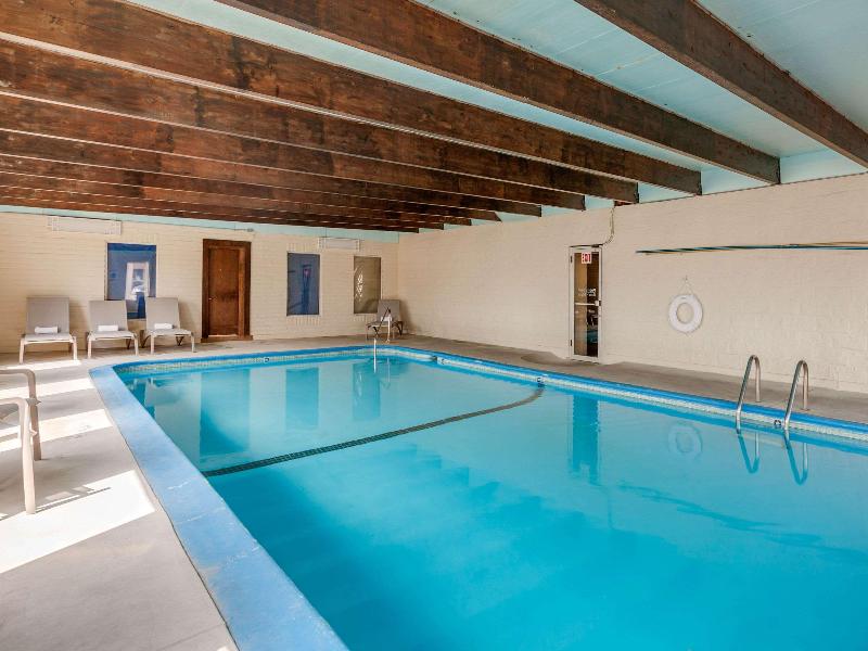 Rodeway Inn & Suites image