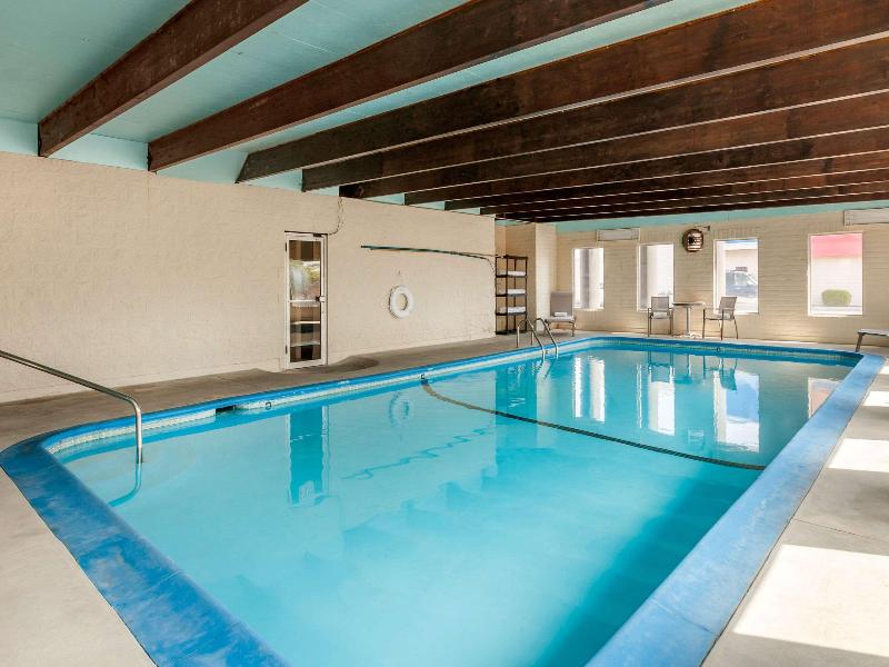 Rodeway Inn & Suites image