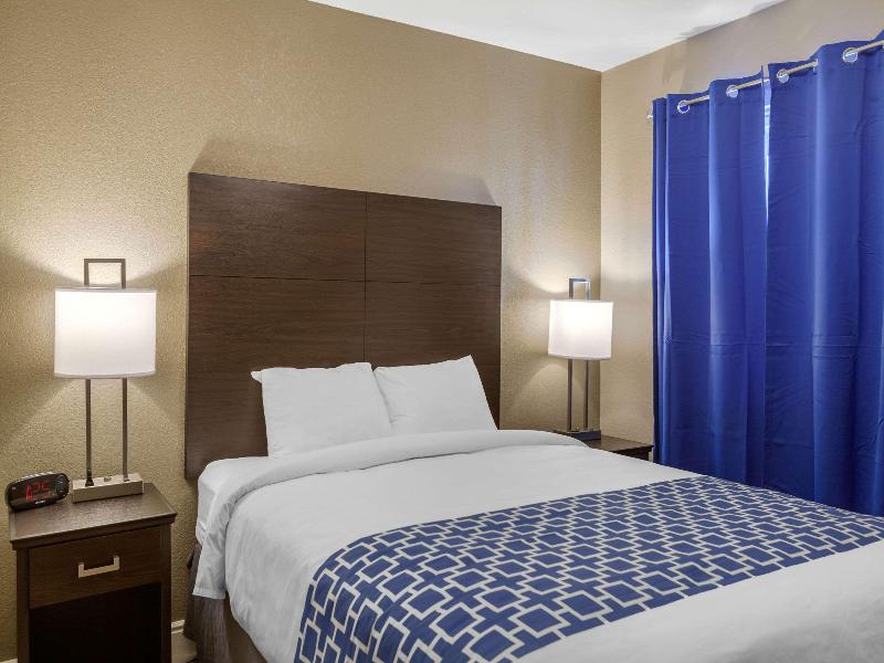 Rodeway Inn & Suites image