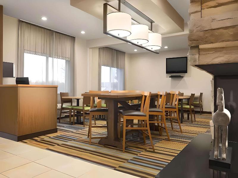 Dubuque Inn & Suites image