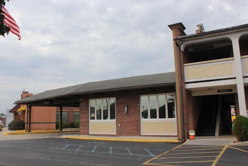 Aderi Hotel Near Bucknell University image