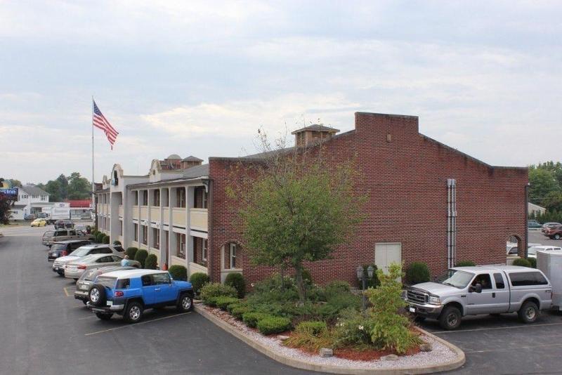 Aderi Hotel Near Bucknell University image