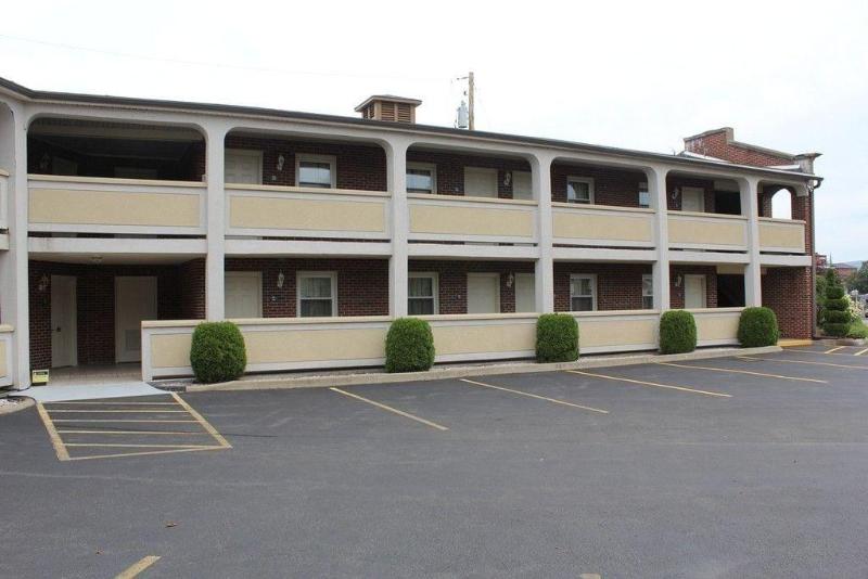 Aderi Hotel Near Bucknell University image