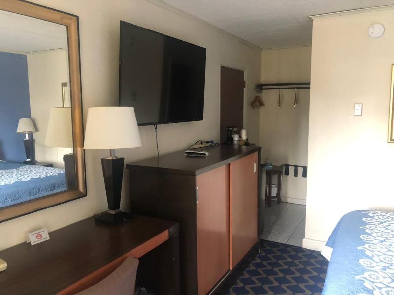 Aderi Hotel Near Bucknell University image