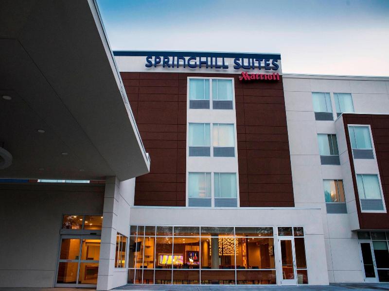 Springhill Suites Wisconsin Dells image