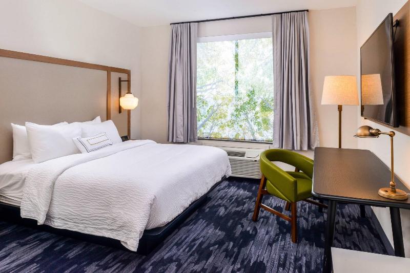 Fairfield by Marriott Inn & Suites Fort Worth SW image