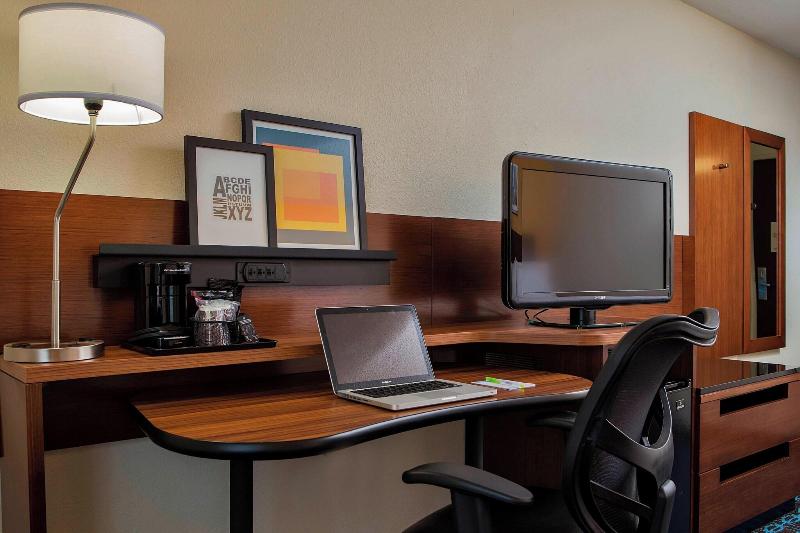 Fairfield Inn By Marriott Charlotte Mooresville - Image 10