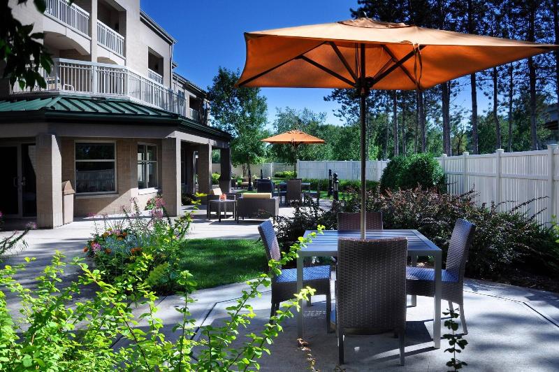 Courtyard By Marriott Wausau image