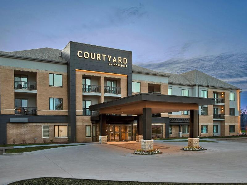 Courtyard By Marriott Wausau
