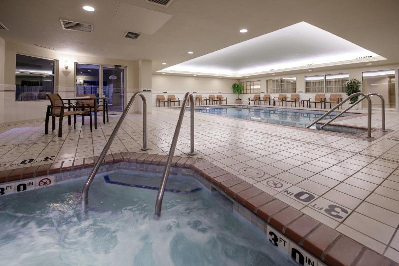Courtyard By Marriott Wausau image