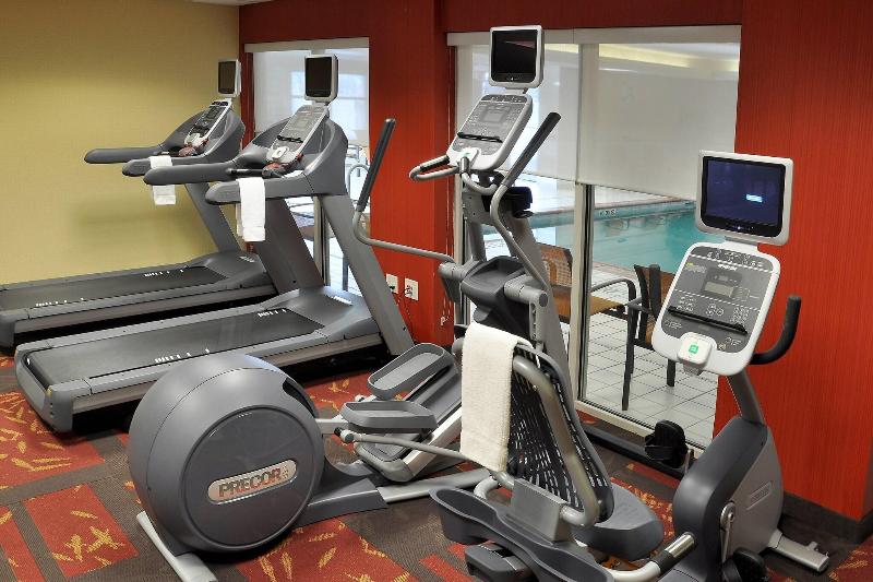 Courtyard By Marriott Wausau image