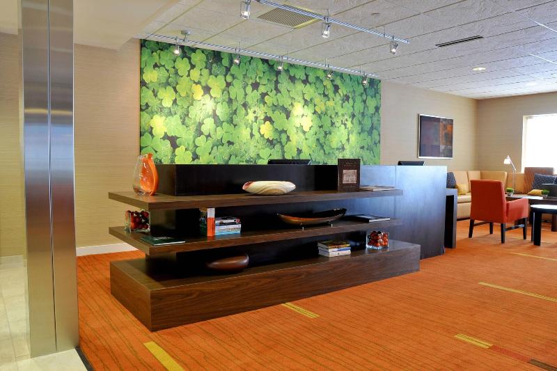 Courtyard By Marriott Wausau image