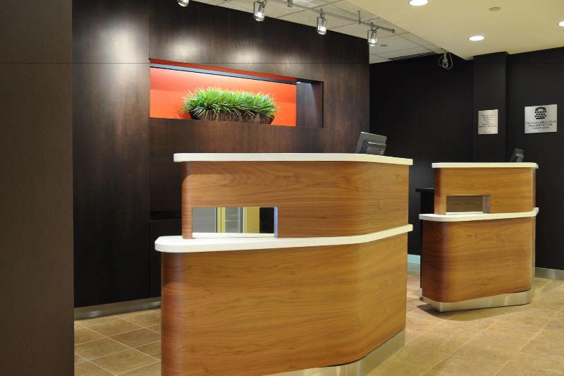 Courtyard By Marriott Wausau image