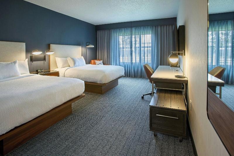 Courtyard By Marriott Wausau image