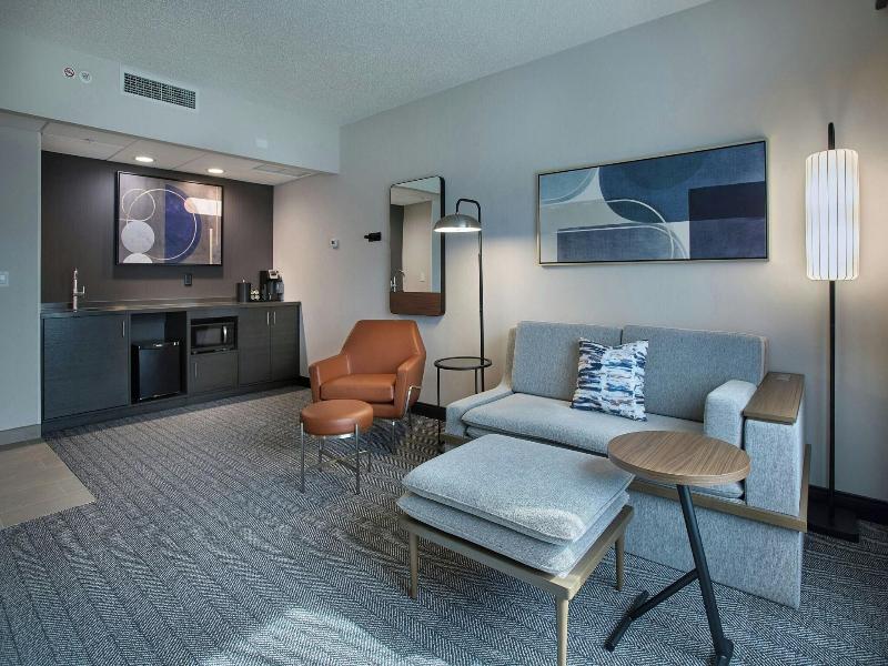Courtyard By Marriott Wausau image