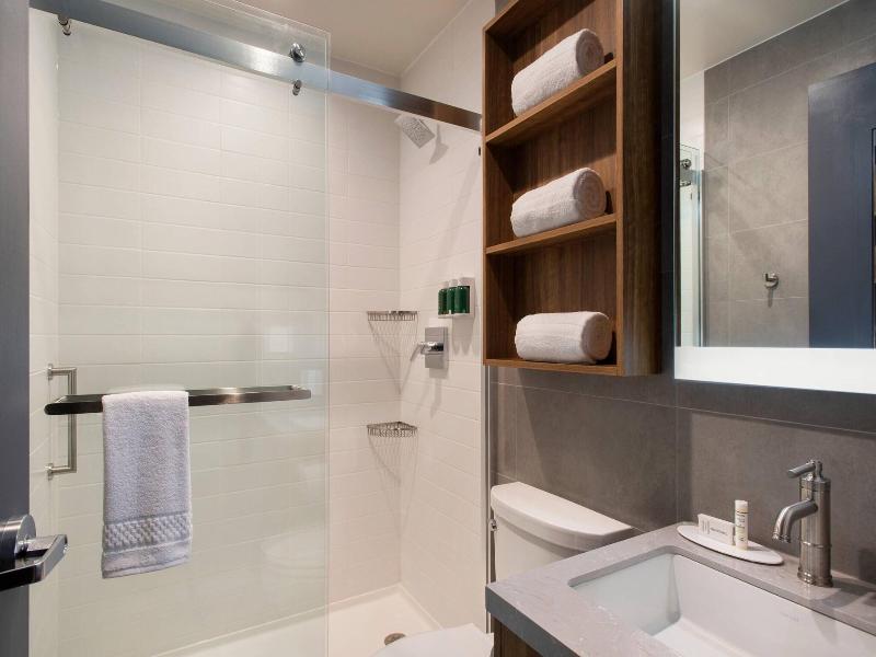 Towneplace Suites By Marriott New York Long Island image