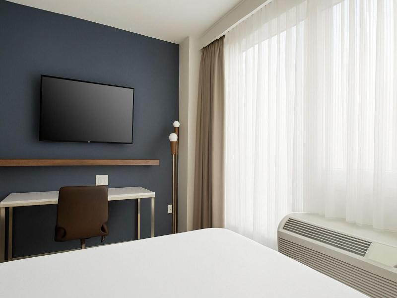 Towneplace Suites By Marriott New York Long Island image