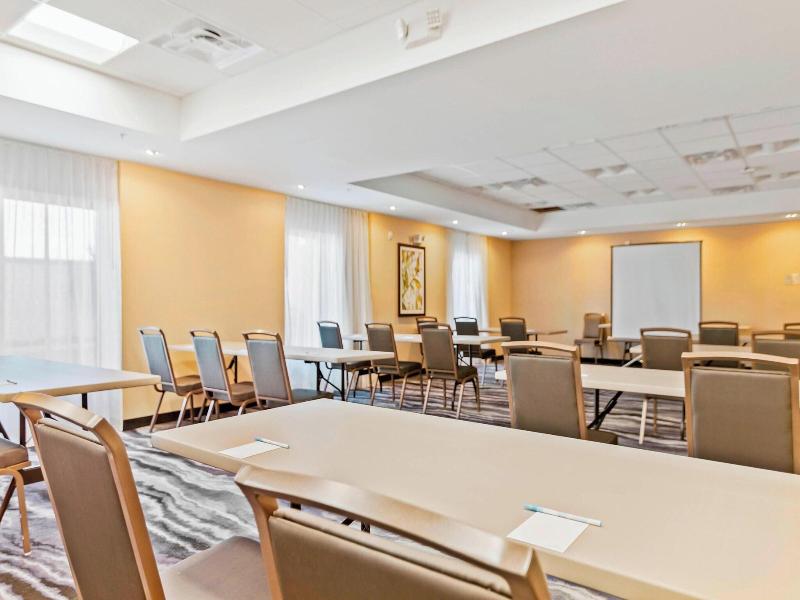 Fairfield Inn & Suites by Marriott St Petersburg N image
