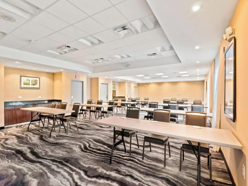 Fairfield Inn & Suites by Marriott St Petersburg N image