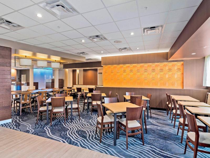 Fairfield Inn & Suites by Marriott St Petersburg N image