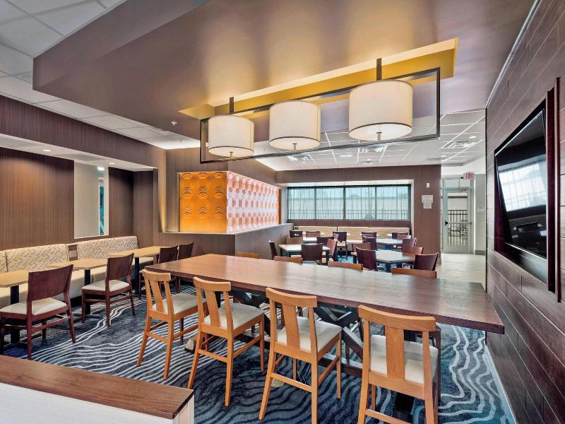 Fairfield Inn & Suites by Marriott St Petersburg N image