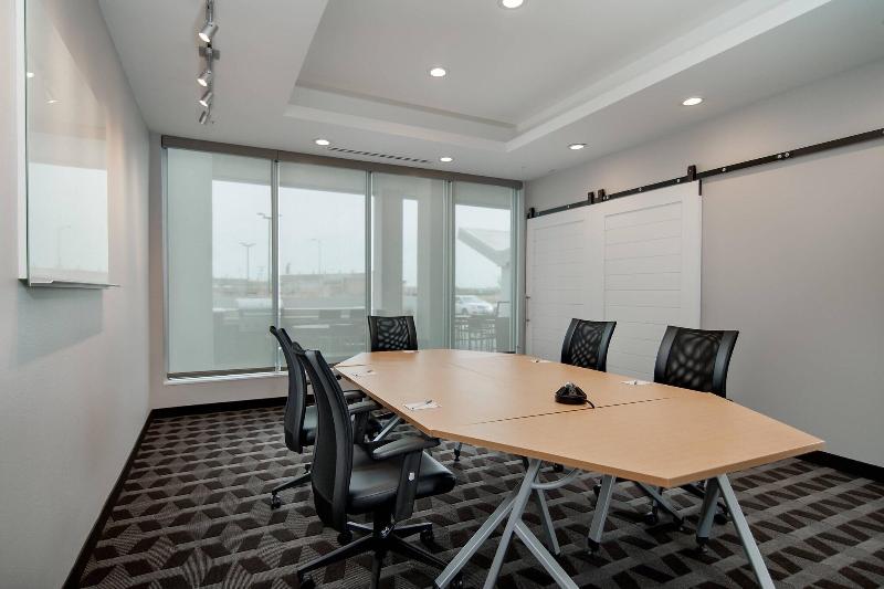 TownePlace Suites Fort Worth University Area/Medic image