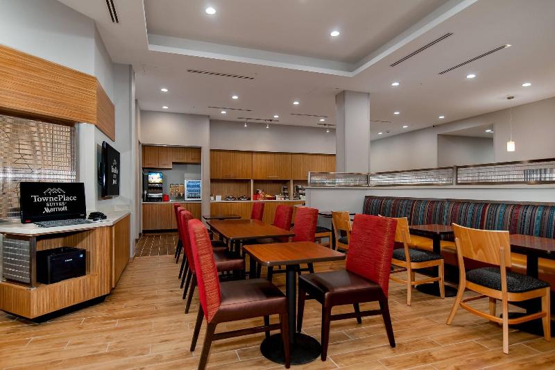 TownePlace Suites Fort Worth University Area/Medic image